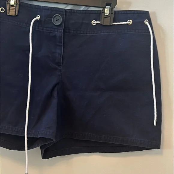 Ann Taylor Loft Navy Shorts women’s size 6 - Picture 3 of 5